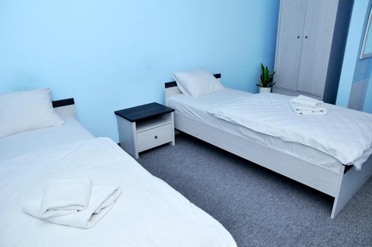 Pokoje, Apartamenty, Restauracja Marcus 奥博尔尼基 外观 照片
